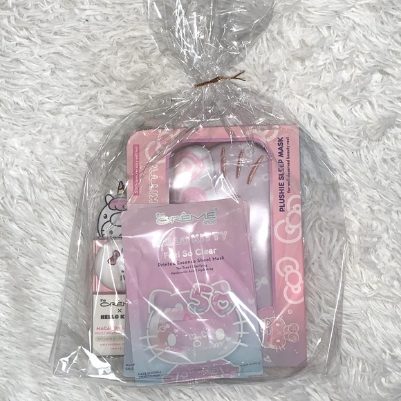 The Crème shop × Hello Kitty Sleep Mask & Macaron Lip Balm & 3 sheet mask - Picture 8 of 8